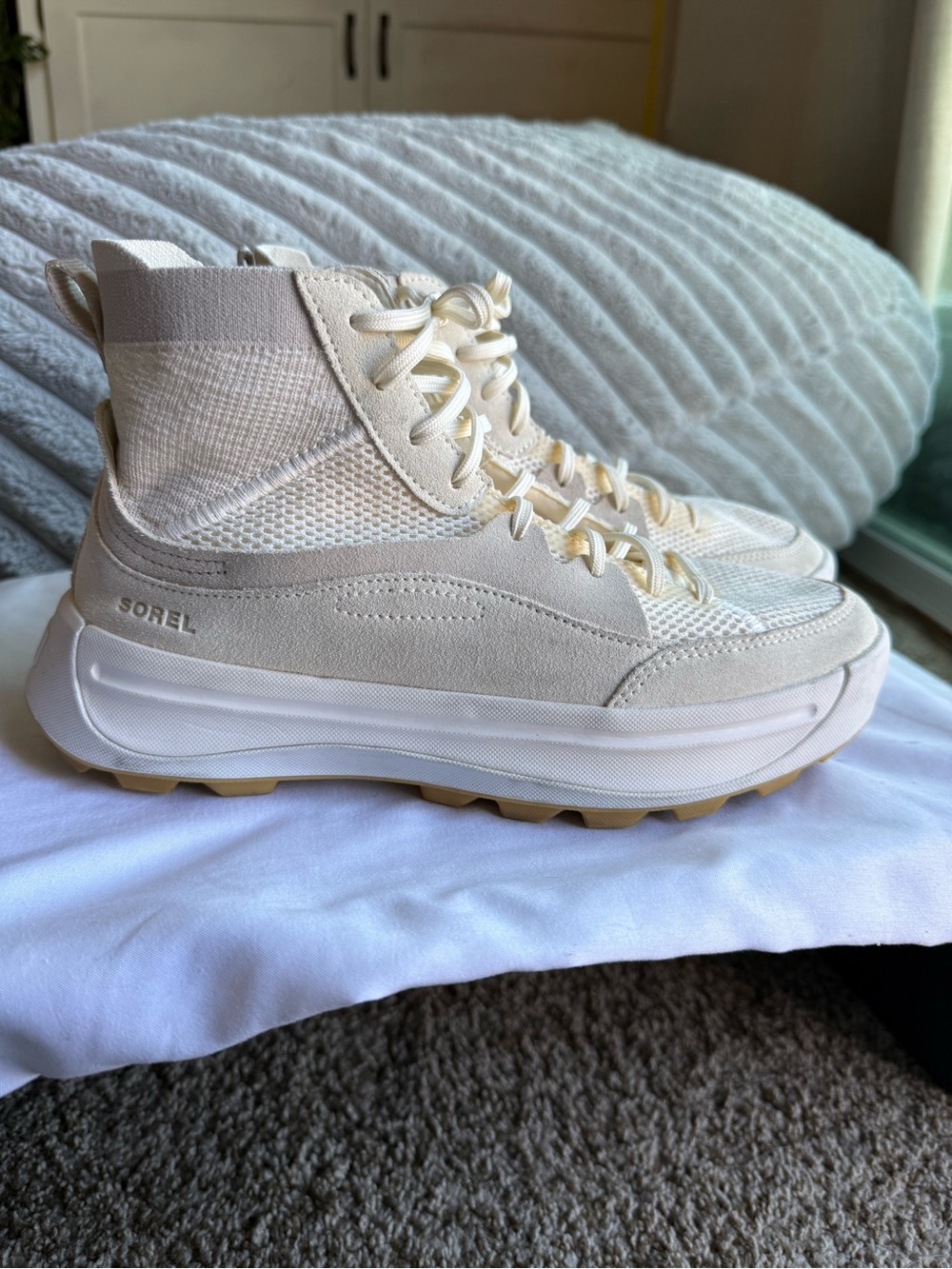 Sorel Women's ONA 503 Knit Mid Sneaker Chalk/Sea Salt Colorway Size 9